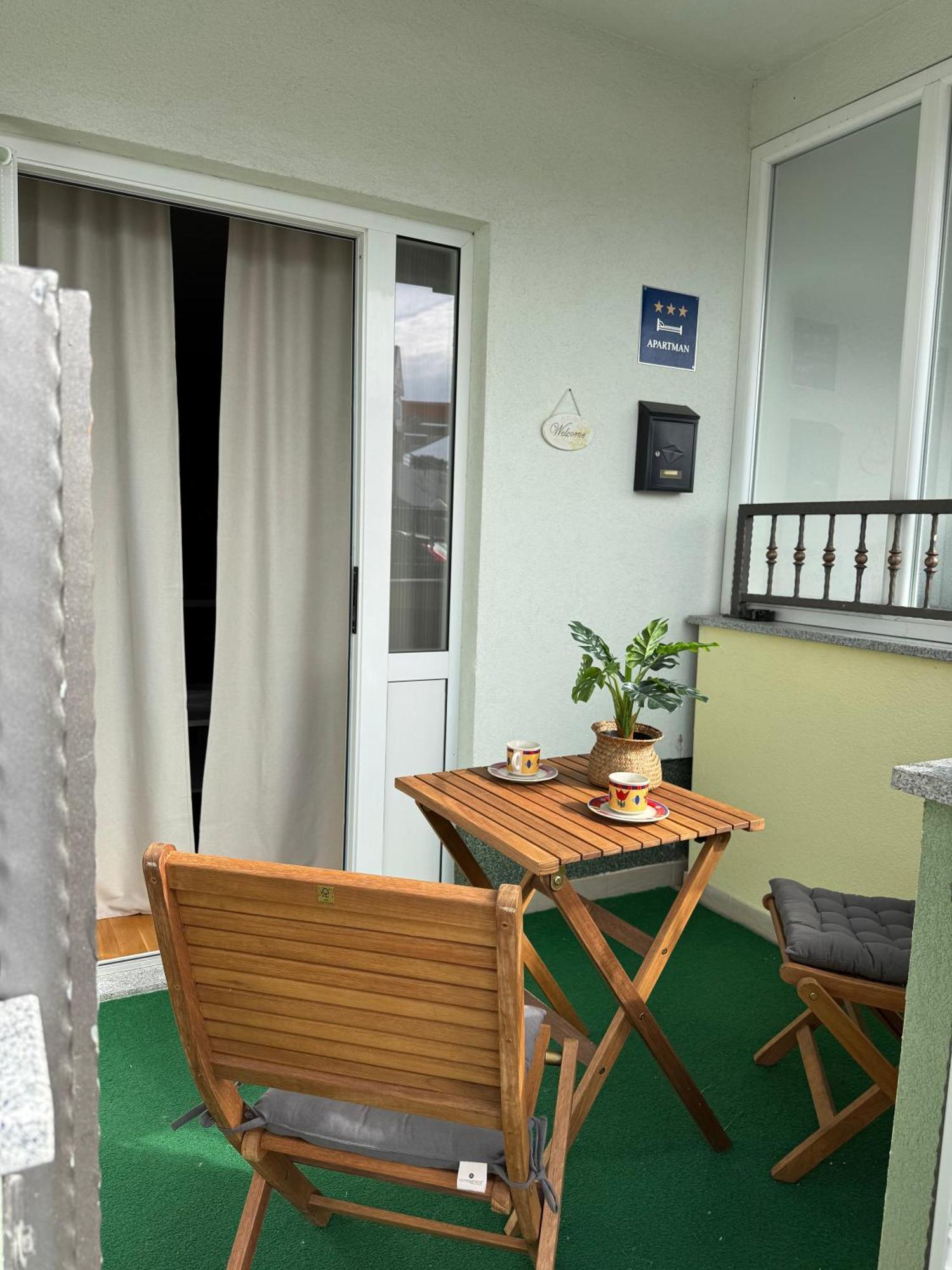 Apartment Tri Sunca Baška Voda Extérieur photo
