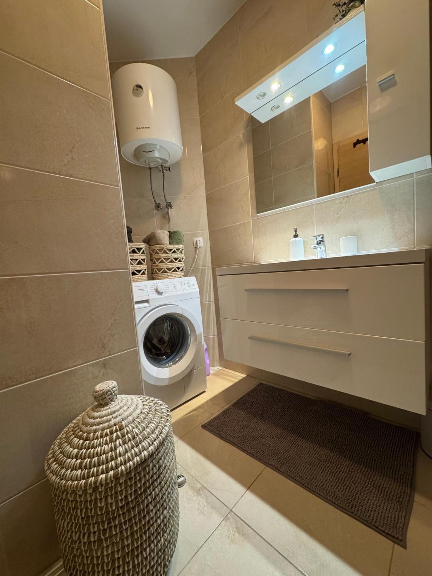 Apartment Tri Sunca Baška Voda Extérieur photo