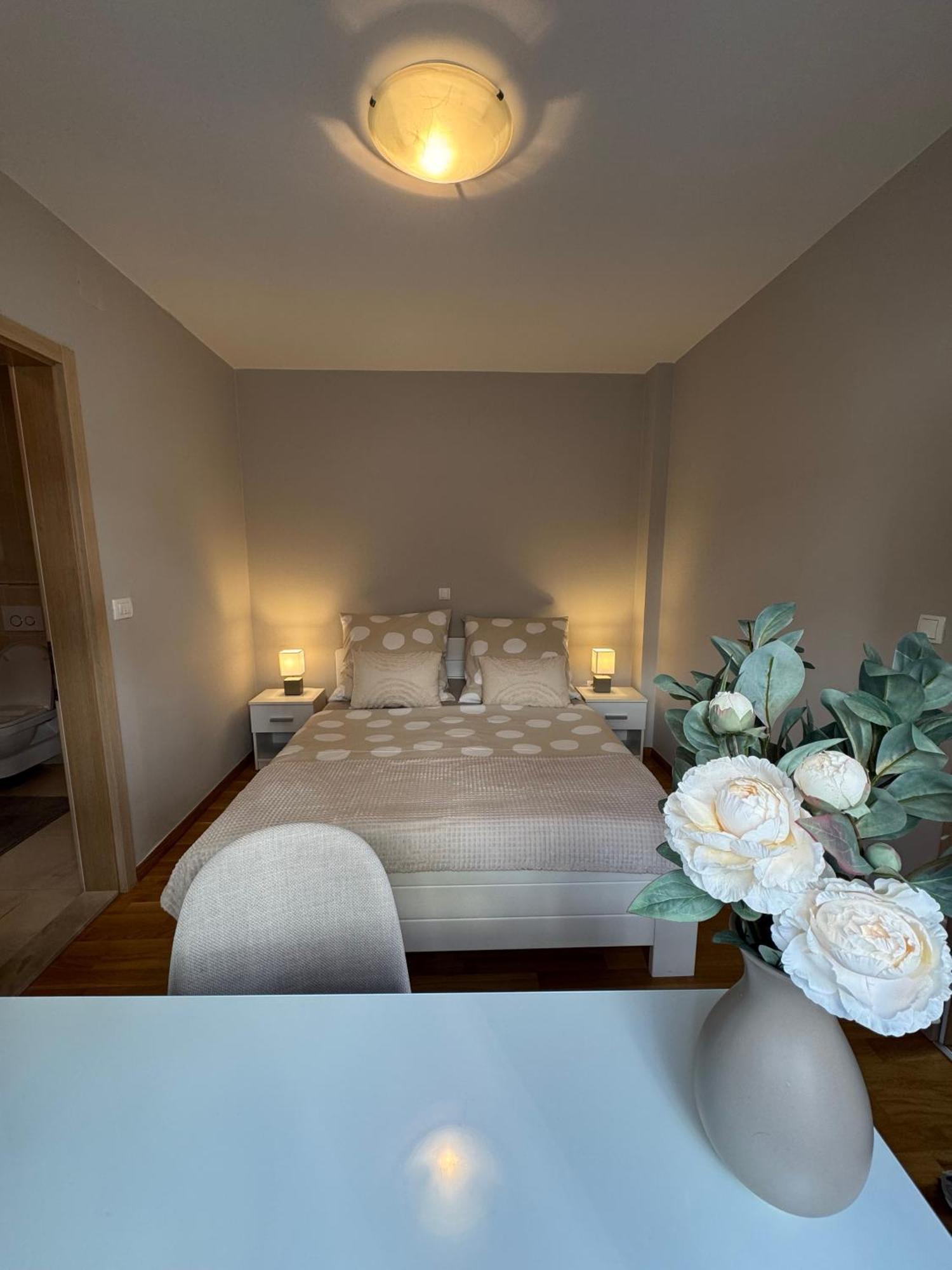 Apartment Tri Sunca Baška Voda Extérieur photo